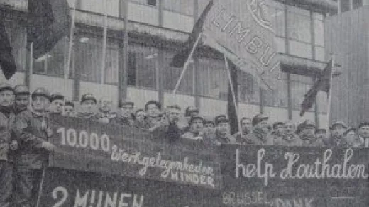 Een delegatie mijnwerkers in Brussel krijgt geen gehoor bij de minister (npdoc.be)Een delegatie mijnwerkers in Brussel krijgt geen gehoor bij de minister (npdoc.be)