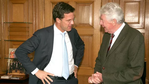 Wim Kok op bezoek bij huidig minister-president Mark Rutte in het Torentje,het werkkantoor van de regeringsleider op het Binnenhof. Foto: Mark Rutte's Flickr stream
