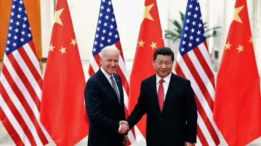 Xi en Biden bij een ontmoeting in 2013. Foto: Li Jilin, Flickr / CC BY-SA 2.0