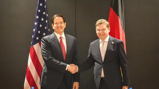 Volgens Duits minister van buitenlandse zaken Johann Wadephul (r), hier met VS-minister van buitenlandse zaken Marco Rubio, is er een 'eeuwige oorlog' met Rusland. Hij vergeet er bij te zeggen wie in die oorlog steeds de agressor was. Foto: US Department 