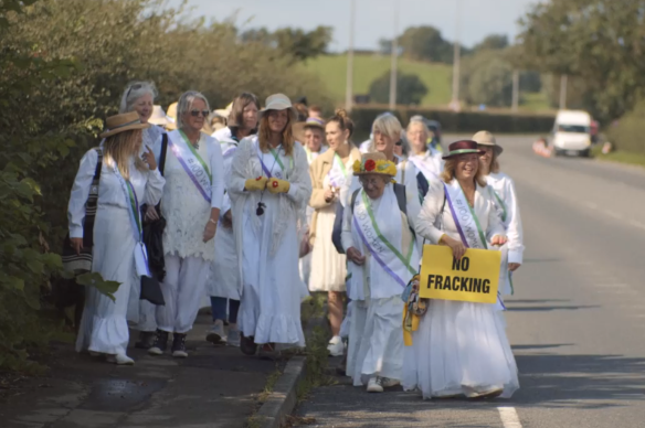 Foto: Frack Free Nanas, YouTube