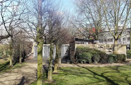 Het Nationaal Memoriaal van de Joodse Slachtoffers in Anderlecht. Foto: © Brussel Urbanisme en Patrimonium BUP / CC BY-SA 4.0