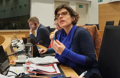 Over de competentie van Groen minister van energie Tinne Van der Straeten durft vriend noch vijand te twijfelen. Of dat na deze 'kernuitstap' Groen zal redden in 2024 is maar de vraag. Foto: Albert Vicaire/CC BY SA 4:0