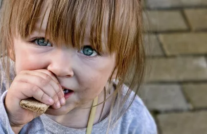 1 op 5 kinderen groeit anno 2021 op in armoede in een van de rijkste regio's van de EU,  Vlaanderen. Foto: vlaamsparlement.tv
