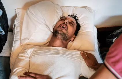 Een man zonder papieren in hongerstaking. Foto: Dokters van de Wereld