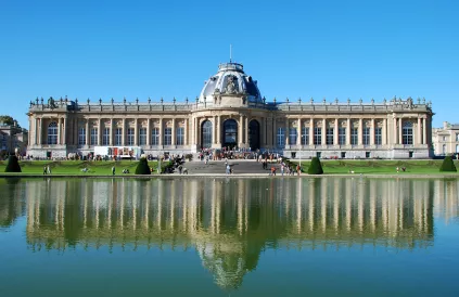 AfricaMuseum Tervuren, volledig gerenoveerd en heropend op 9 november 2018 (rechtenvrije foto 2007). Foto: Emdee/CC BY-SA 3:0.