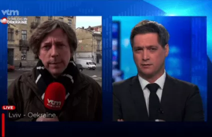 Racistische berichtgeving over Oekraïense vluchtelingen op VTM. Screenshot VTM Nieuws