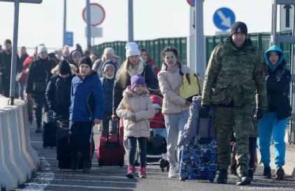Oekraïense vluchtelingen steken de grens naar Polen over. Foto: Ministerie van Binnenlandse Zaken van Oekraïne/ CC BY-SA 4:0