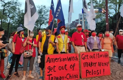 Niet alle Taiwanezen verwelkomen Pelosi. Foto: Twitter @SpiritofHo