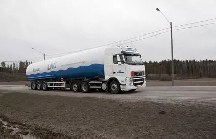LNG transport. Foto: Jukka Isokoski. Creative Commons Attribution-Share Alike 3.0