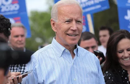 President Biden heeft nog een lange lijst plannen. Een hervorming van het kiessysteem is er niet bij. Foto: Gaga Skidmore/CC BY-SA 2:0