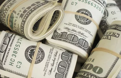 Money, money, money must be funny in the rich man's world... Foto: rapportsdeforce.fr