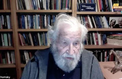 Noam Chomsky sprak met DeWereldMorgen over de oorlog in Oekraïne. Eigen foto