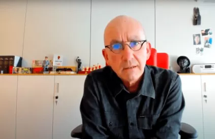 Günther Blauwens (ACOD-Spoor): "Het is vijf voor twaalf. Elke dag worden de reizigers gehinderd door dit slechte beleid. Het kan zo niet langer." Screenshot DWM