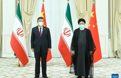 Ontmoeting tussen Chinese president Xi Jinping en Iraanse president Ebrahim Raisi op 16 september 2022. Foto: Xinhua, more info about the rights of this work, see below the article. 