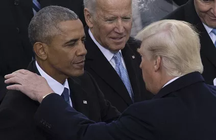 Joe Biden, Barack Obama en Donald Trump bij de inauguratie van Biden. photo Public domain by U.S. Marine Corps Lance Cpl. Cristian L. Ricardo)