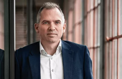 Sociaal wonen is geen prioriteit voor deze Vlaamse minister van Wonen. Foto: Jürgen de Witte/CC BY-SA 4:0