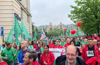 Rood-groen-blauw voor de bescherming van ieders sociale rechten. Foto: dwm