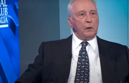 Paul Keating houdt de media van zijn land een spiegel voor. Foto: YouTube ABC News