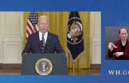 Op 24 februari 2022 gaf president Biden zijn toespraak over de 'niet uitgelokte' invasie van Rusland in Oekraïne. Screenshot YouTube whitehouse.gov