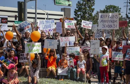 Jongerenprotest tegen wapengeweld in Culver City, Los Angeles. Foto Citizen of the Planet/UCG/Universal Images Group via Getty Images