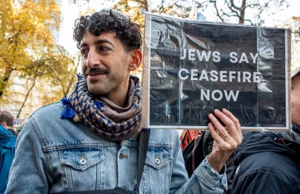 Een van de slogans tijdens de betoging in Brussel van 11 november. Foto: Karina Brys