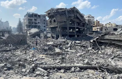 Vernielde huizen in de wijk El Remal, Gaza City. Foto: Naaman Omar/CC BY-SA 3:0