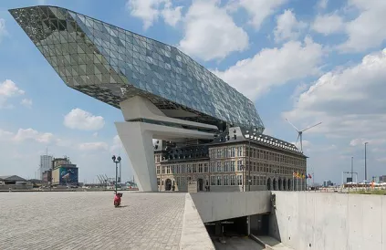 Foto: haven van Antwerpen (CC Michiel Verbeeck). 