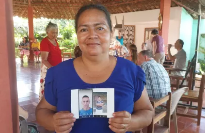 “Waar zijn mijn zonen?”, vraagt deze moeder uit El Salvador zich af. Foto: Marleen Bosmans