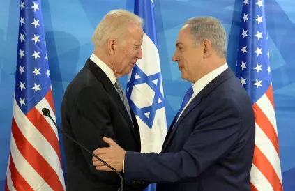 Joe Biden en Benjamin Netanyahu. Foto: VS ambassade in Tel Aviv, Wikimedia Commons / CC BY 2.0 DEED
