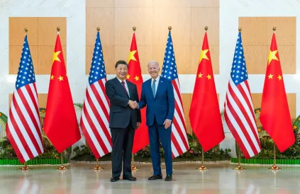 Xi Jinping en Joe Biden. Foto: Het Witte Huis, Wikimedia Commons