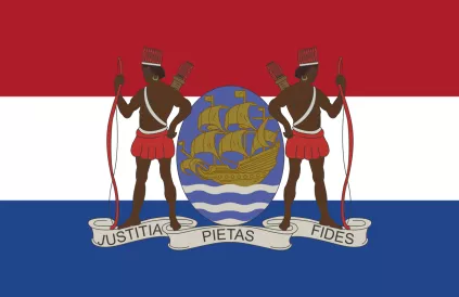 Vlag van de Nederlandse kolonie Suriname (19e eeuw). Foto: Samhanin, Wikipedia / CC BY-SA 3.0