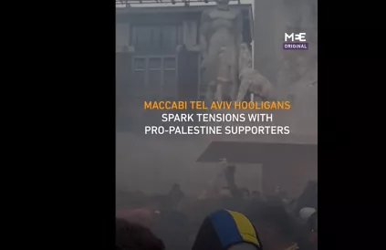 Maccabi-hooligans op de Dam. https://www.youtube.com/watch?v=wE30r9Ox4jQ 