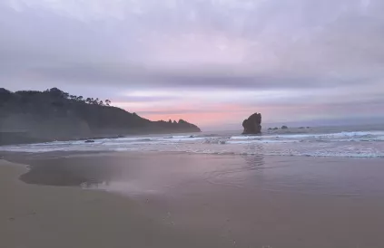 Zonsopgang op de Playa de Aguilar, Asturias, Spanje. Foto: LDC