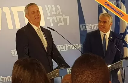 Benny Gantz (l) en Yair Lapid, het 'linkse' alternatief. Foto: Amirosan/CC BY-SA 4:0