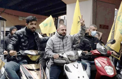 Libanezen, op de vlucht gedreven door Israëlische aanvallen, keren terug naar hun huizen na een staakt-het-vuren-overeenkomst in de regio Dahieh in Beiroet, Libanon op 27 november 2024. Foto: via Instagram. 