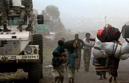 Congolezen in 2013 op de vlucht voor gevechten tussen M23 en het Congolese leger. Foto: MONUSCO, Wikimedia Commons / CC BY-SA 2.0.
