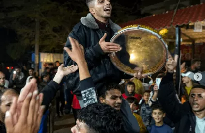 Inwoners van Gaza vieren het staakt-het vuren, voor hoelang? Foto via Instagram 