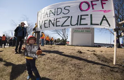 Protest tegen Amerikaanse militaire interventie in Venezuela, Minneapolis 2019. Foto: Fibonacci Blue, Flickr / CC BY 2.0