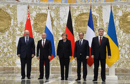 Wit-Rusland, februari 2015 – Loekasjenko, Poetin, Merkel, Hollande en Porosjenko bijeen over Oekraïne en spraken het akkoord af dat Minsk-II is gaan heten. Wikimedia/ CCA 3.0