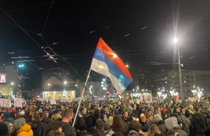 Portest op het Slavija-plein in Novi Sad. Foto: Stefan Miljuš/Public Domain