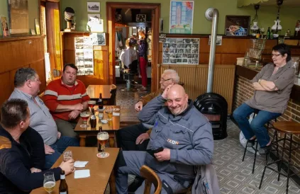 Volkscafé, buurtcafé, dorpscafé, bruine kroeg of gewoon 'café'. Foto: debetooging.be