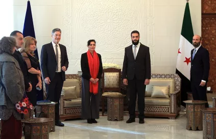 Syrisch president Al Sharaa ontvangt Europees Commissaris  voor Gelijkheid Hadja Lahbib (B) in Damascus (17 januari 2025). Foto: EC/CC BY-SA 4:0