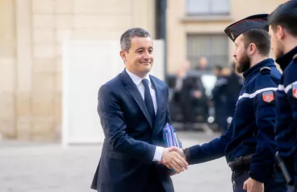 Frans minister van Binnenlandse Zaken Gérald Darmanin staat bekend om zijn zeer repressieve beleid tegen antiracisme-organisaties. CC Jacques Paquier
