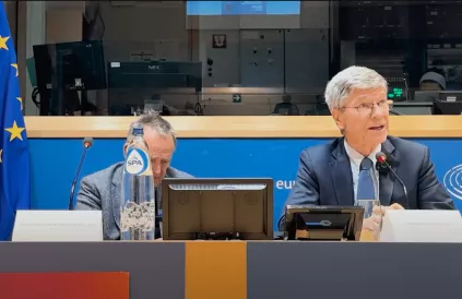 Jeffrey Sachs, EP Brussel, 22 februari 2025. Foto YouTube Fidias EU Parliament