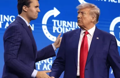 Charlie Kirk en Donald Trump. Foto: Gage Skidmore, Wikimedia Commons / CC BY-SA 2.0 