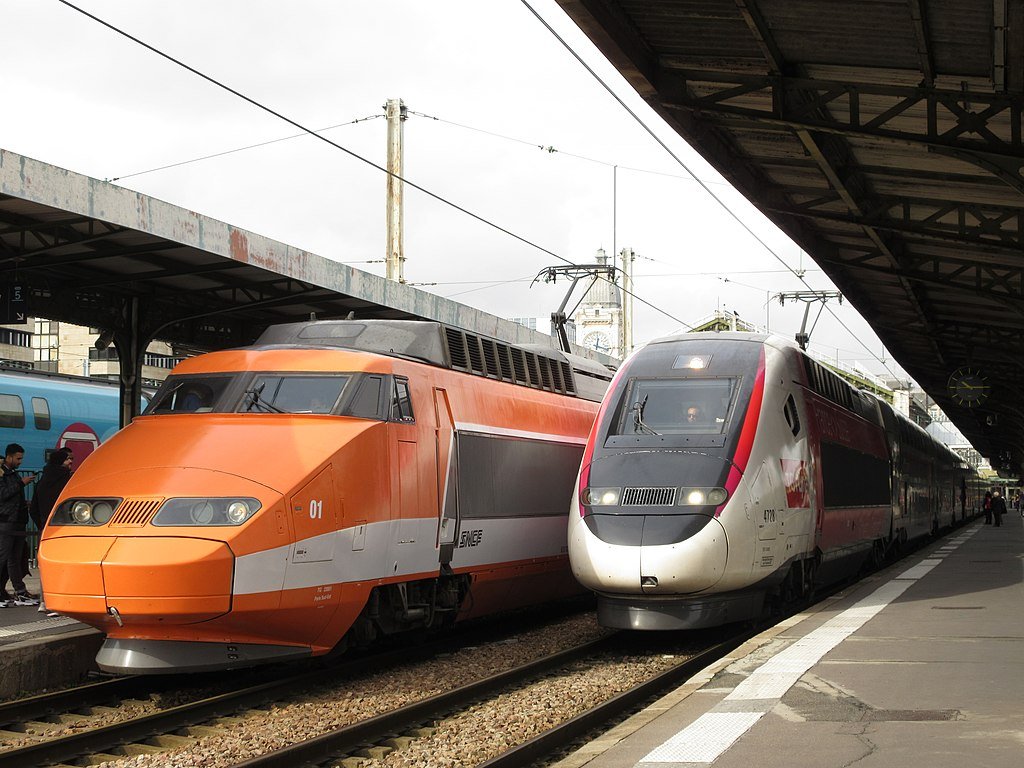 TGV-Sud-Est en TGV Lyria, Paris-Gare de Lyon.